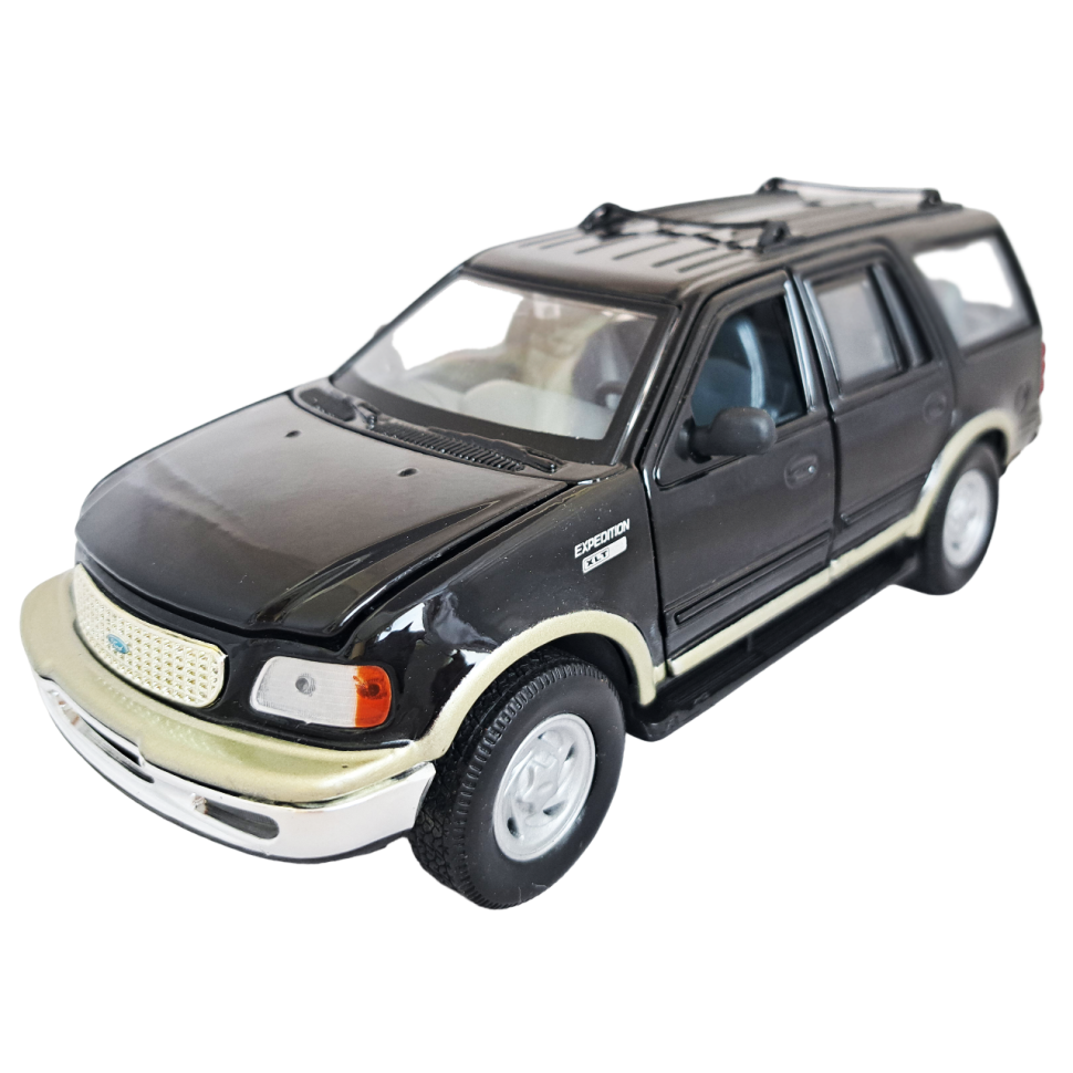 2000 Ford Expedition XLT масштаб 1:24 MotorMax коллекционная модель автомобиля black