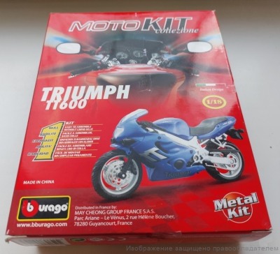 Triumph TT600 Bburago 1/18 сборная модель мотоцикла