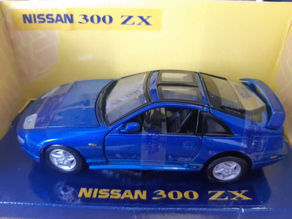 Nissan 300ZX масштаб 1:24 коллекционная модель автомобиля blue