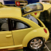 Коллекционная модель Volkswagen New Beetle 1:18 Bburago