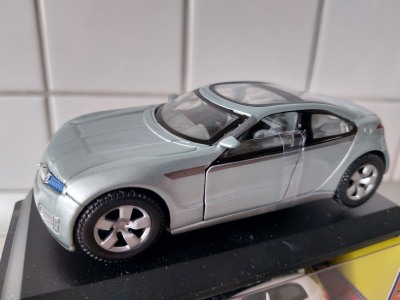 Chevrolet Volt Concept 1:32 Bburago коллекционная металлическая модель автомобиля
