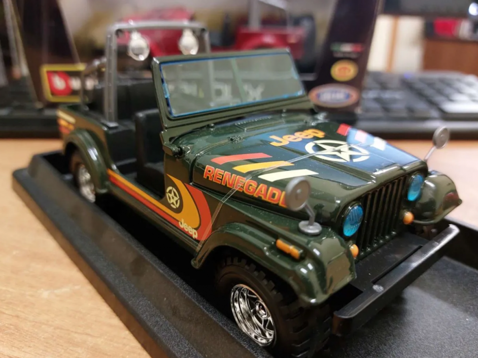 Jeep Wrangler коллекционная модель автомобиля 1:24