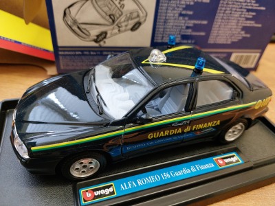 Alfa Romeo 156 GUARDIA DI FINANZA коллекционная модель автомобиля 1:24