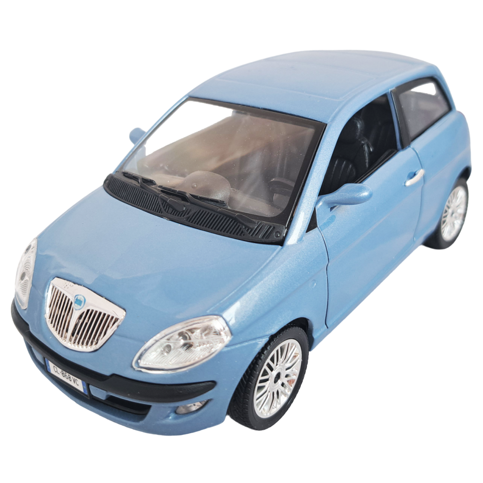Lancia Nuova Ypsilon 1:24 коллекционная масштабная металлическая модель автомобиля blue